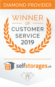 Lagerraum mit Customer Service Award Zug 2019